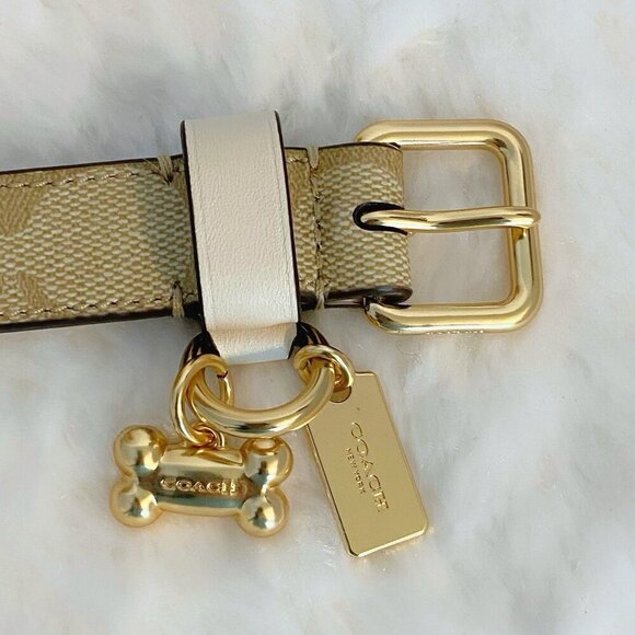 Coach Dog Collar & Apple AirTag Tracker Khaki Chalk Signature C NIB Medium - Picture 7 of 13